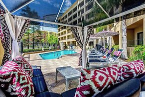 Avenue of the Arts Costa Mesa, a Tribute Portfolio Hotel