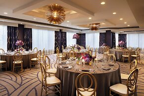 Avenue of the Arts Costa Mesa, a Tribute Portfolio Hotel