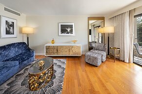 Avenue of the Arts Costa Mesa, a Tribute Portfolio Hotel