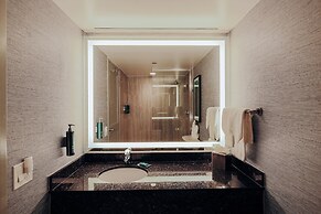 DoubleTree Suites by Hilton Htl & Conf Cntr Downers Grove