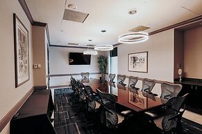 DoubleTree Suites by Hilton Htl & Conf Cntr Downers Grove