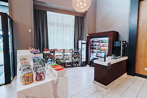 DoubleTree Suites by Hilton Htl & Conf Cntr Downers Grove