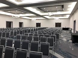 DoubleTree Suites by Hilton Htl & Conf Cntr Downers Grove