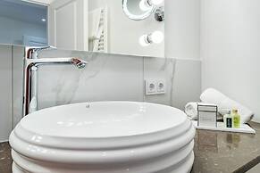 Theaterhotel & Suites Wien