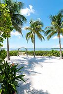 Parrot Key Hotel & Villas