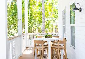 Parrot Key Hotel & Villas