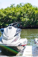 Parrot Key Hotel & Villas