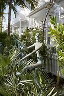 Parrot Key Hotel & Villas