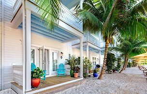 Parrot Key Hotel & Villas
