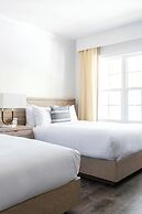 Parrot Key Hotel & Villas