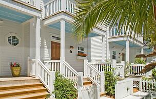 Parrot Key Hotel & Villas