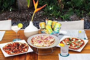 Parrot Key Hotel & Villas