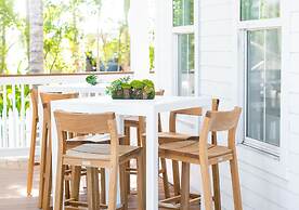 Parrot Key Hotel & Villas