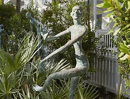 Parrot Key Hotel & Villas