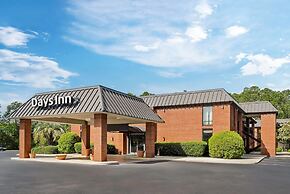 Days Inn by Wyndham Statesboro