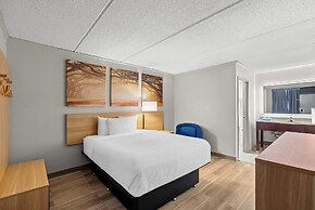 Days Inn by Wyndham Statesboro