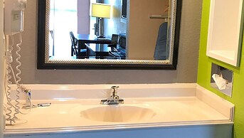 Magnuson Hotel Virginia Beach