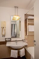 Condotti Boutique Hotel