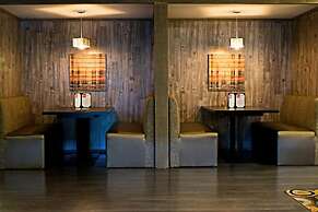 Ramada by Wyndham Indiana