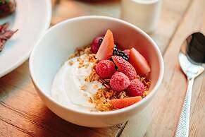 Hotel Indigo Boston Garden by IHG