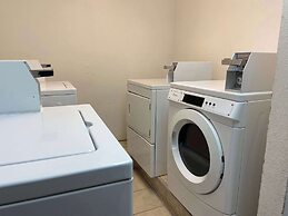 Days Inn by Wyndham Rawlins