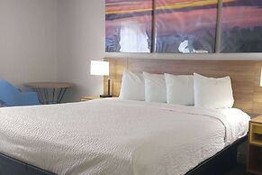 Days Inn by Wyndham Rawlins