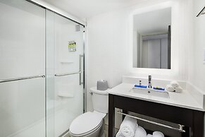 Holiday Inn Express Richmond - Midtown by IHG