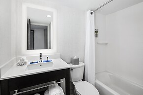 Holiday Inn Express Richmond - Midtown by IHG