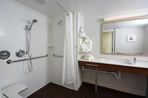 Hampton Inn Charlotte North / Lake Norman