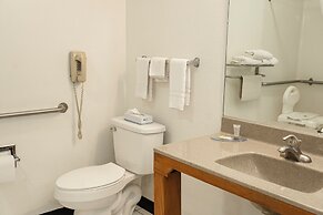 Victorian Inn & Suites