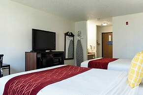 Victorian Inn & Suites