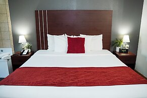 Victorian Inn & Suites