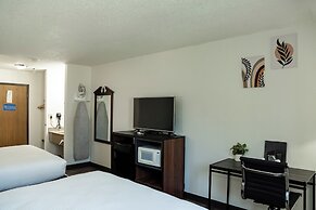 Victorian Inn & Suites