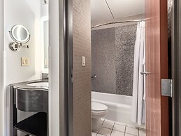 Crowne Plaza Milwaukee South by IHG