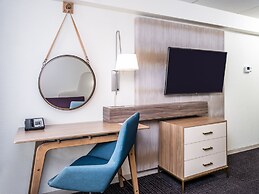 Crowne Plaza Milwaukee South by IHG