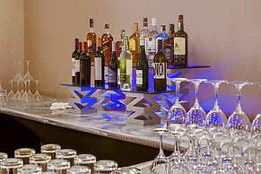 Crowne Plaza Milwaukee South by IHG