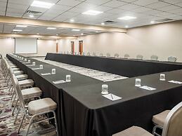 Crowne Plaza Milwaukee South by IHG