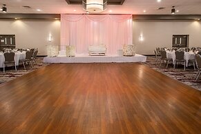 Crowne Plaza Milwaukee South by IHG