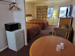 Emerald Inn & Lounge