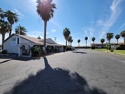 Emerald Inn & Lounge