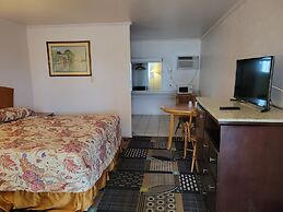 Emerald Inn & Lounge