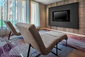 Courtyard by Marriott Newark Liberty International Airport