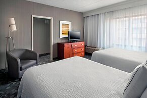 Courtyard by Marriott Newark Liberty International Airport