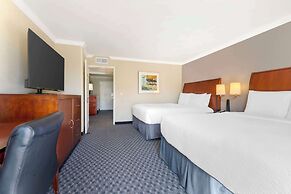 Best Western Plus Marina Shores Hotel