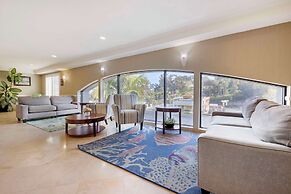 Best Western Plus Marina Shores Hotel