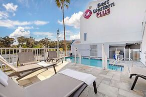 Best Western Plus Marina Shores Hotel