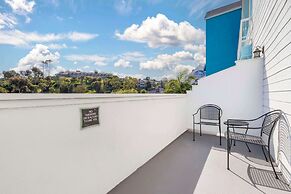 Best Western Plus Marina Shores Hotel