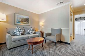 Best Western Plus Marina Shores Hotel