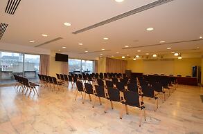 Bedford Hotel & Congress Centre