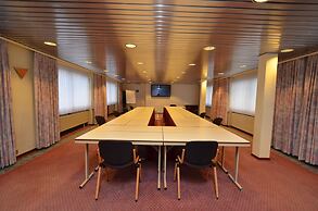 Bedford Hotel & Congress Centre